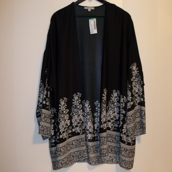 Papaya Jackets & Blazers - Papaya Flowy Kimono Jacket NWT